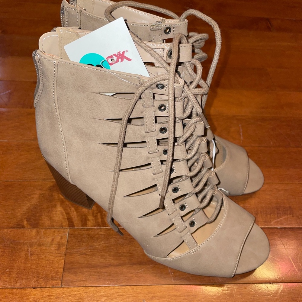 Neutral heels from TJ-MAXX